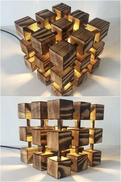 Светильник из деревянных кубиков