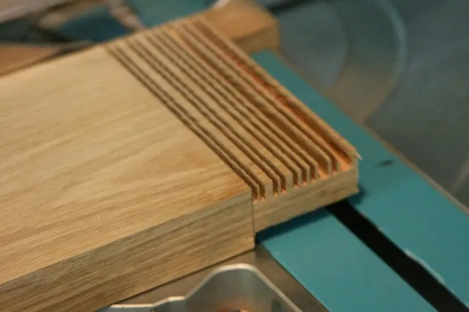 Изготовление шипа для сборки деревянной скамейки со спинкой.
