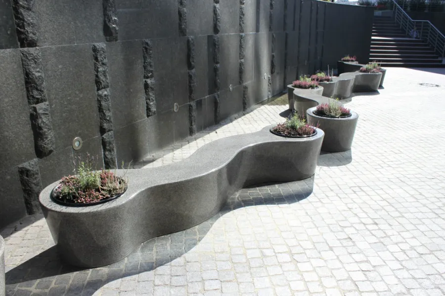 Скамья из архитектурного бетона